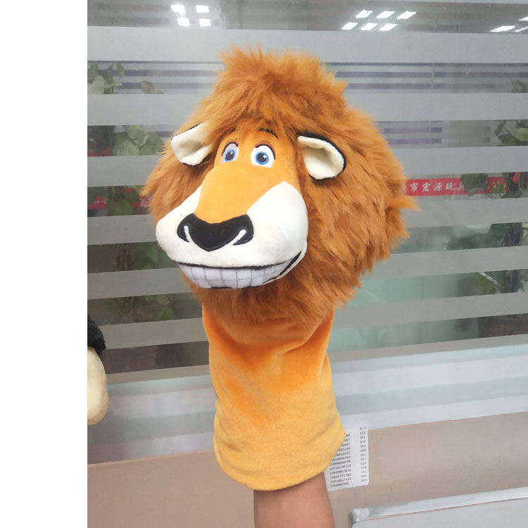 如何根据婴幼儿的年龄和发展阶段选择毛绒玩具？这三点要注意